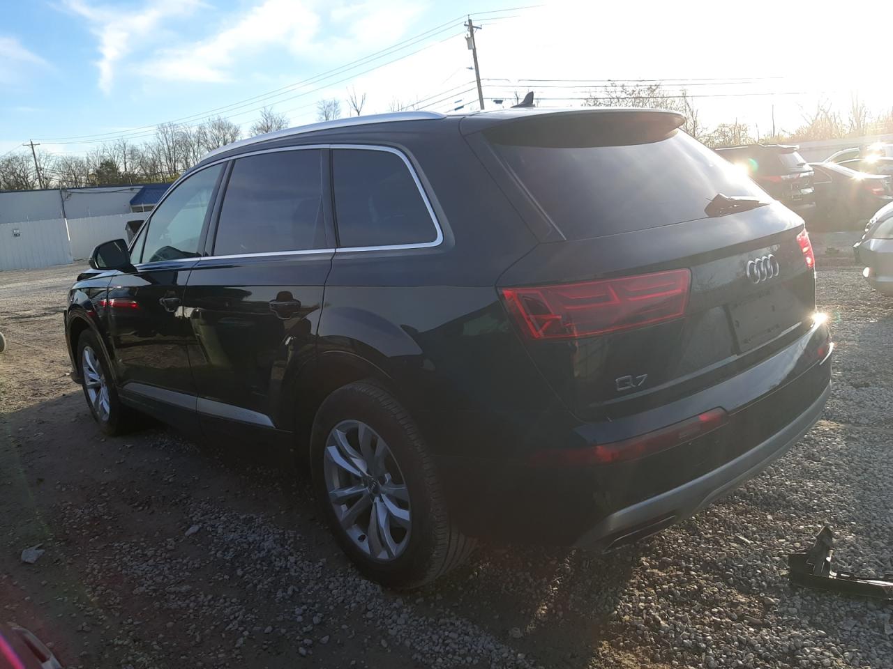 VIN WA1LAAF74KD009553 2019 AUDI Q7 no.2