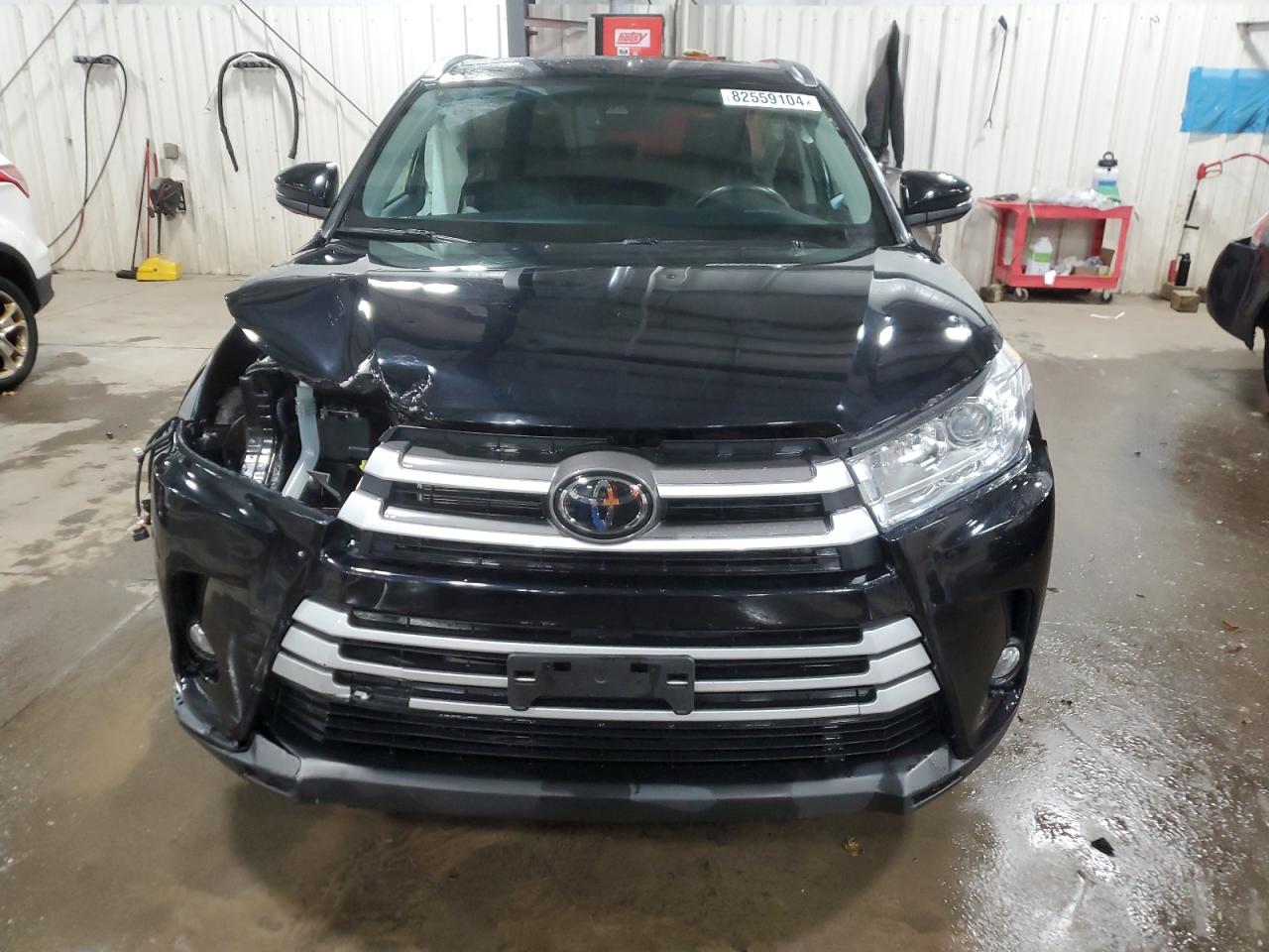 2019 Toyota Highlander - Image 5
