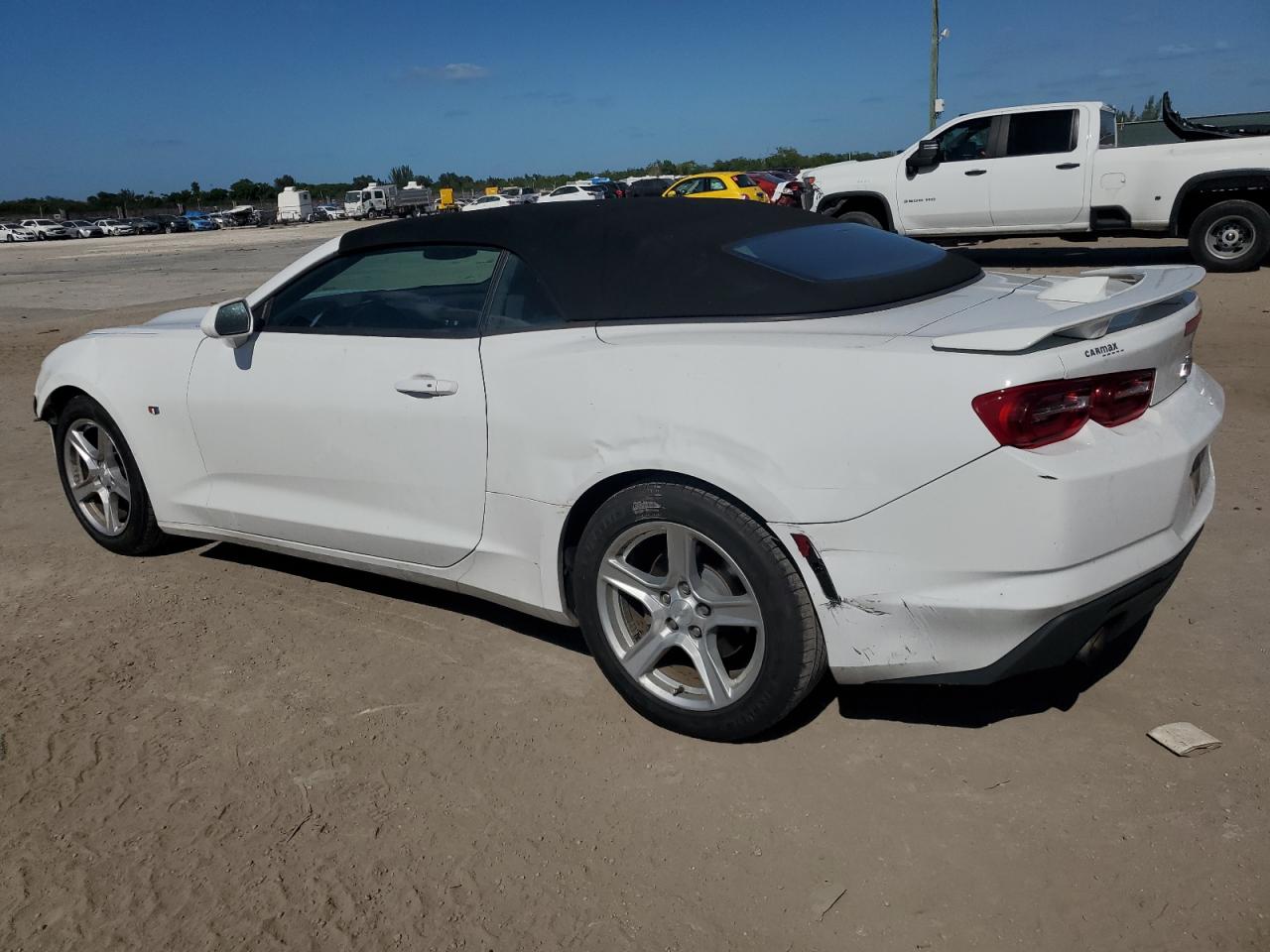2019 Chevrolet Camaro - Image 2