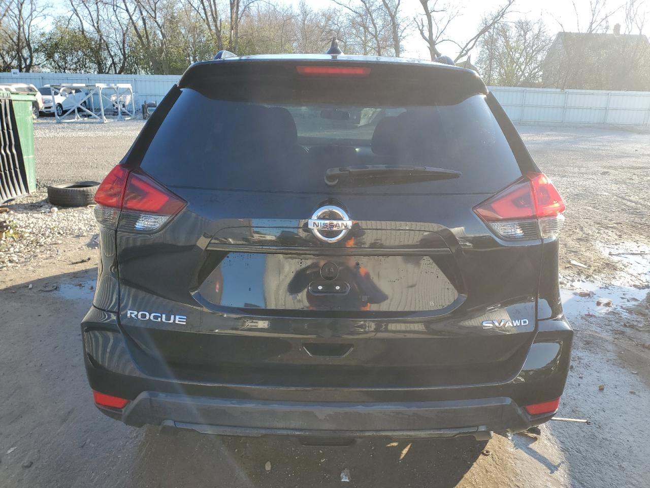 2018 Nissan Rogue - Image 6