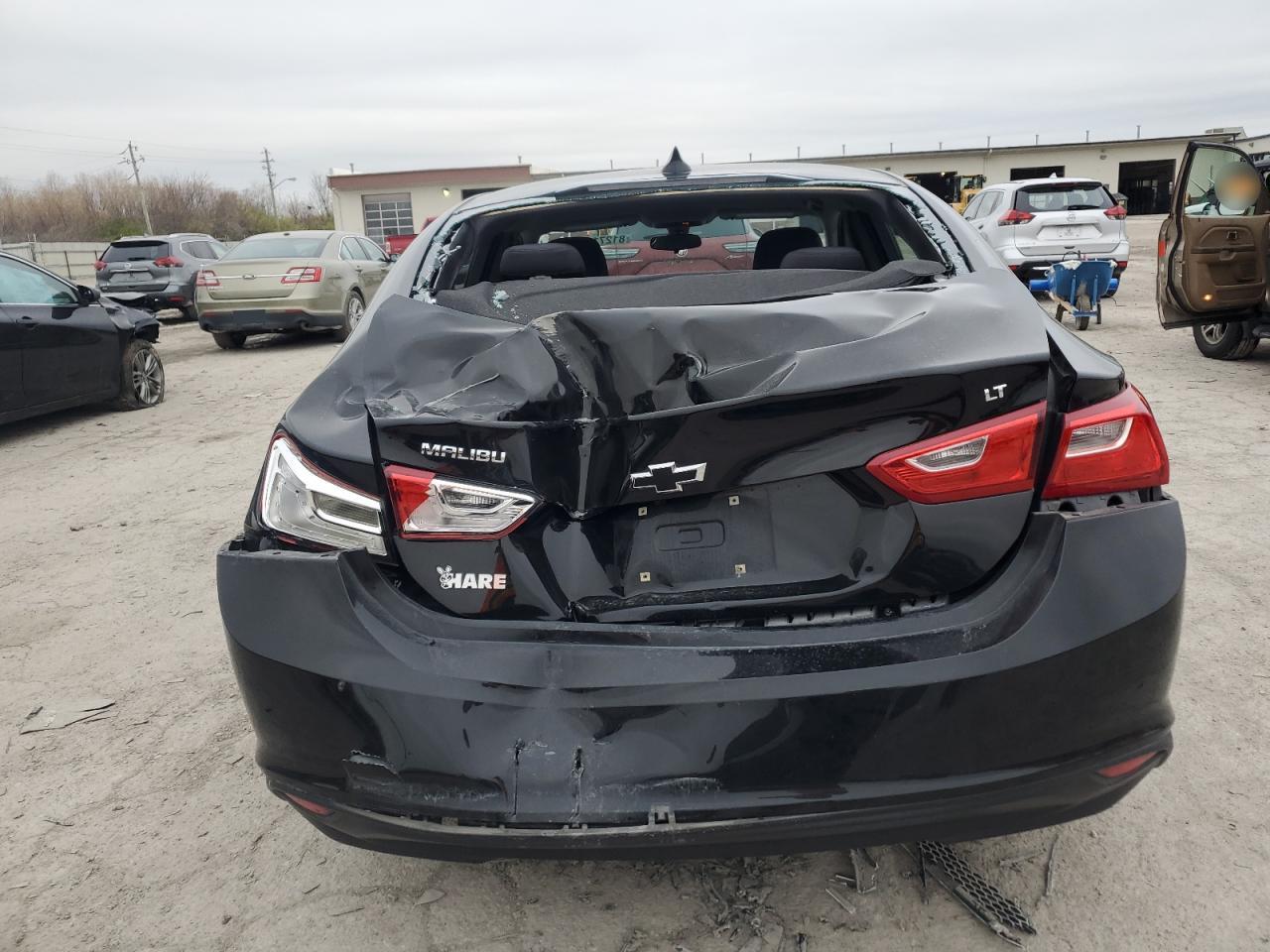 2018 Chevrolet Malibu - Image 6