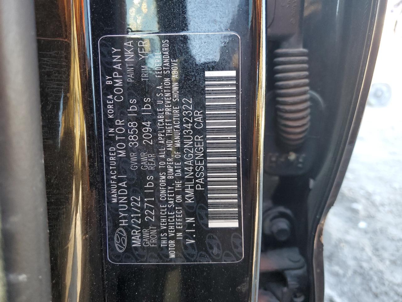 2022 Hyundai Elantra - Image 15