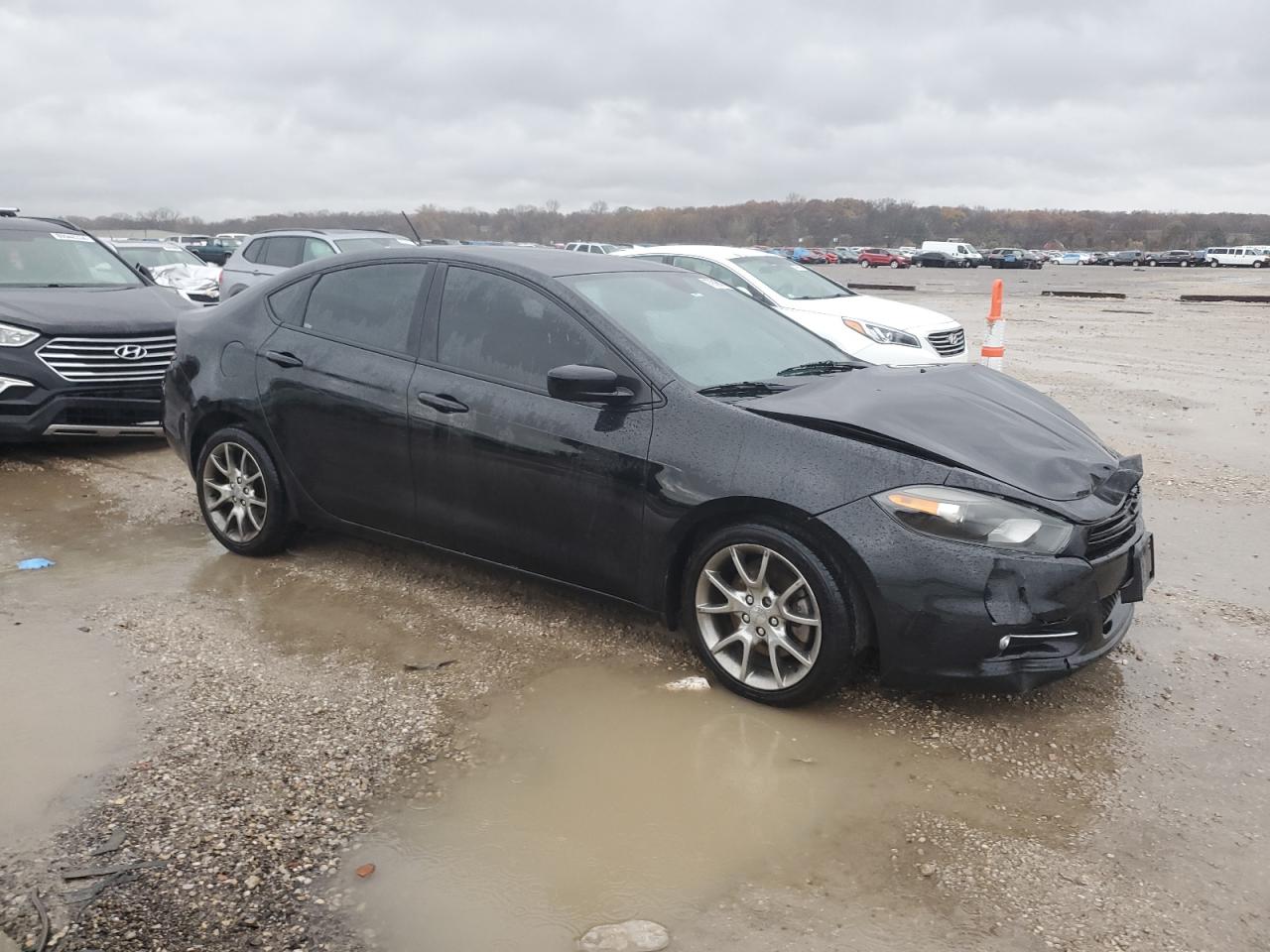 2015 Dodge Dart - Image 4
