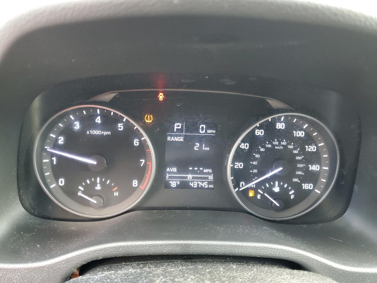 2018 Hyundai Elantra - Image 9