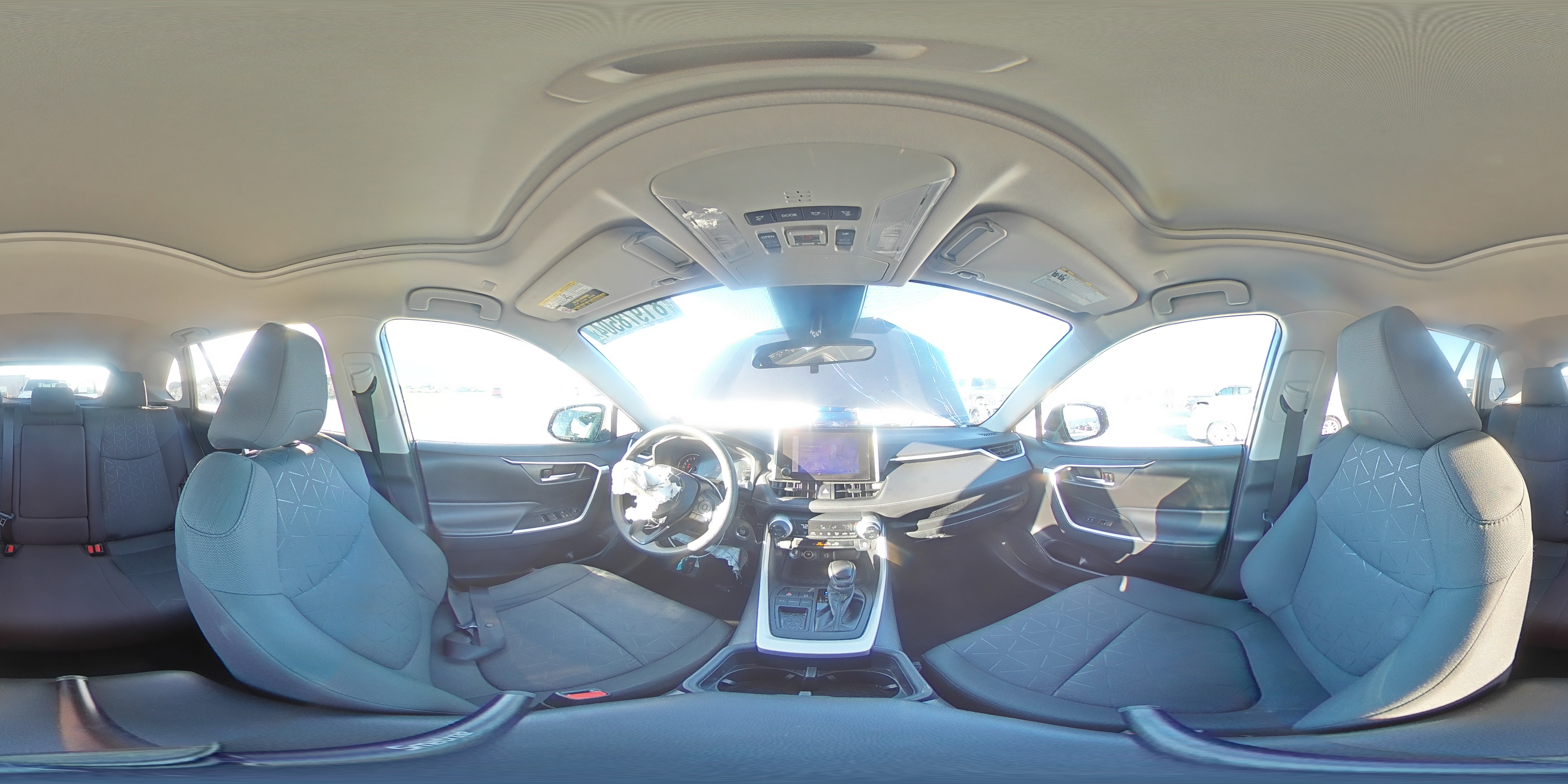2023 Toyota RAV 4 - Image 16