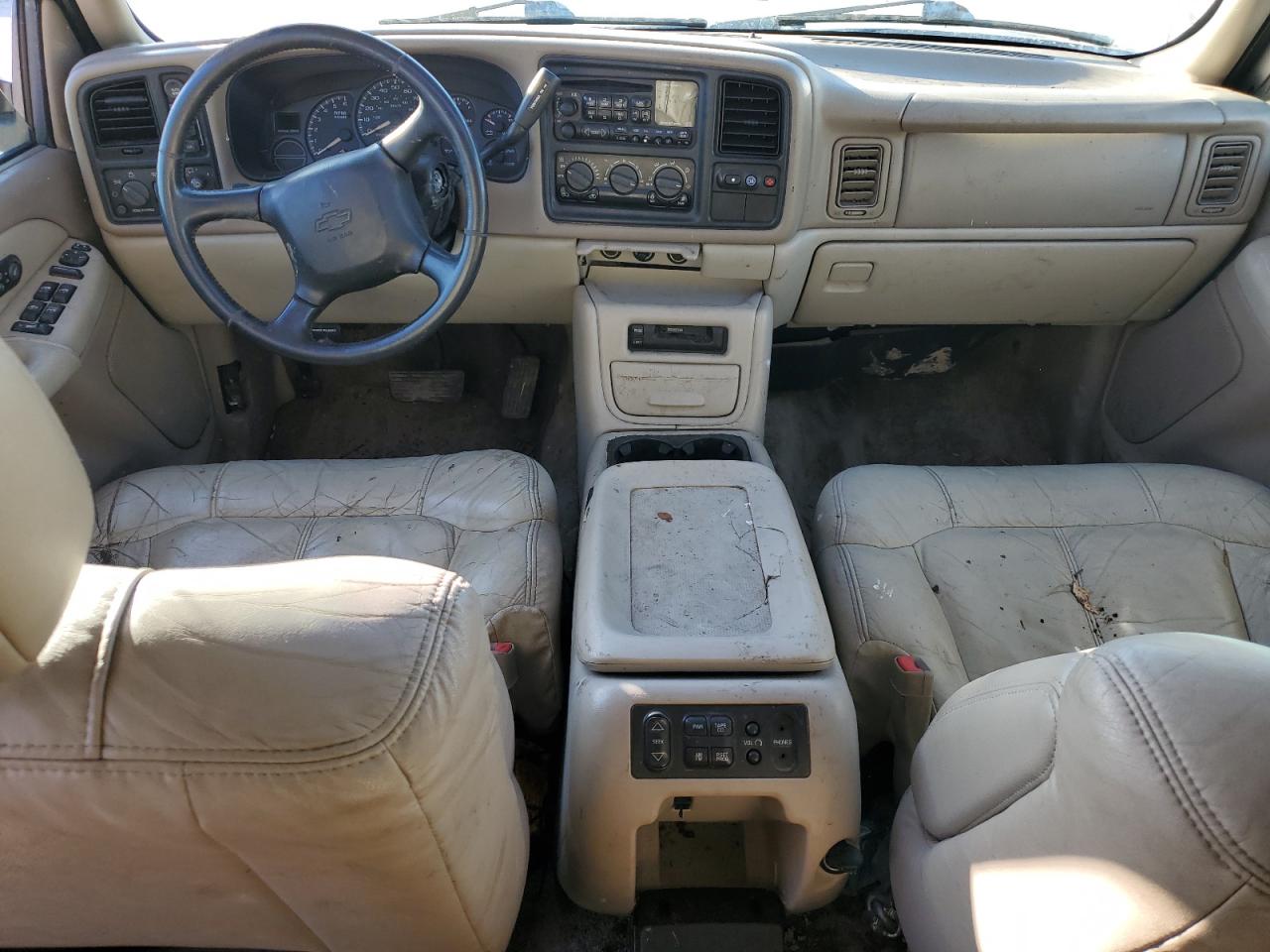 2002 Chevrolet Tahoe - Image 8