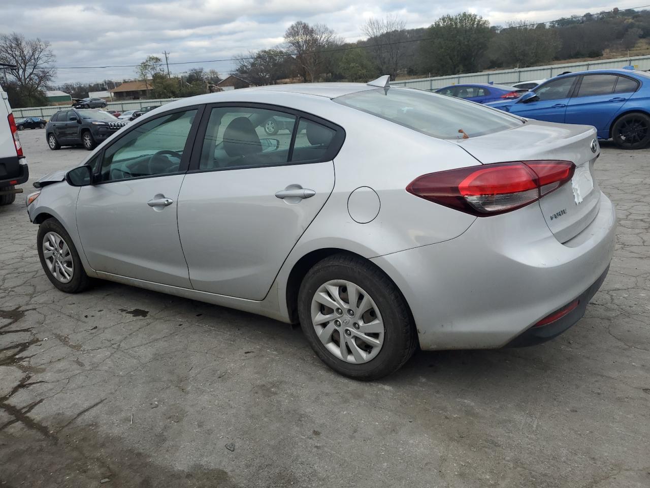 VIN 3KPFK4A74JE165579 2018 KIA FORTE no.2