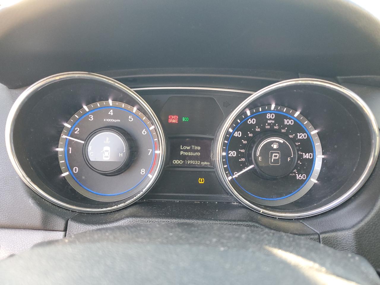 2014 Hyundai Sonata - Image 9