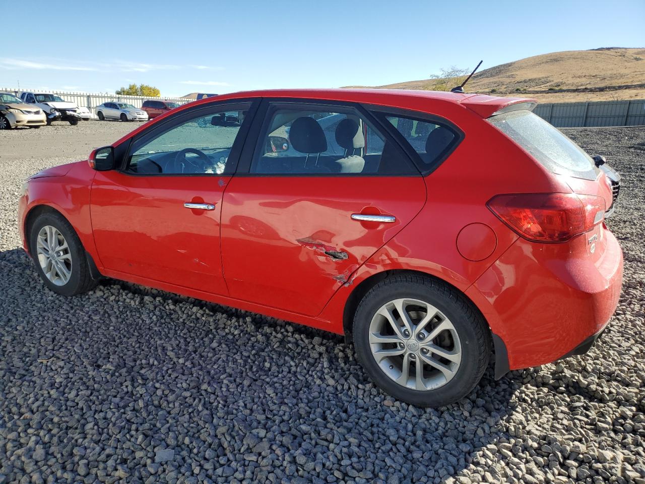 2012 Kia Forte - Image 2