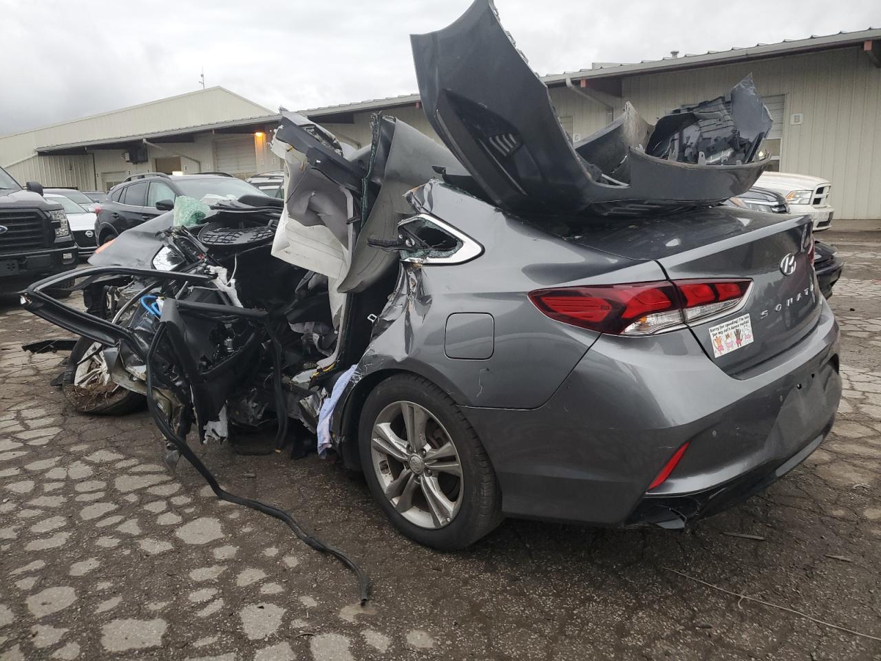 2018 Hyundai Sonata - Image 2