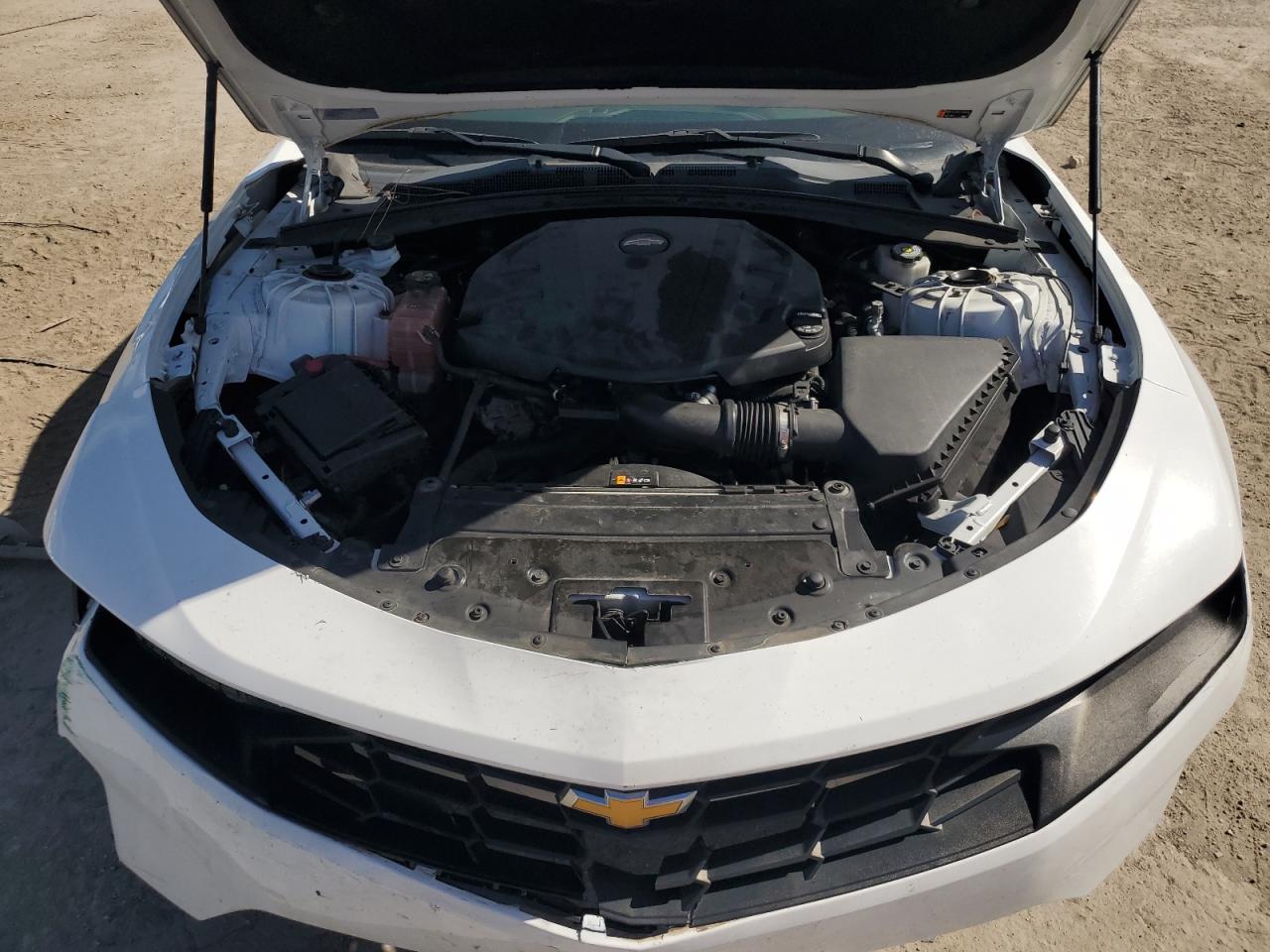 2019 Chevrolet Camaro - Image 11