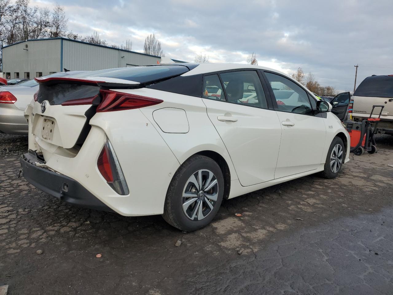 2017 Toyota Prius - Image 3