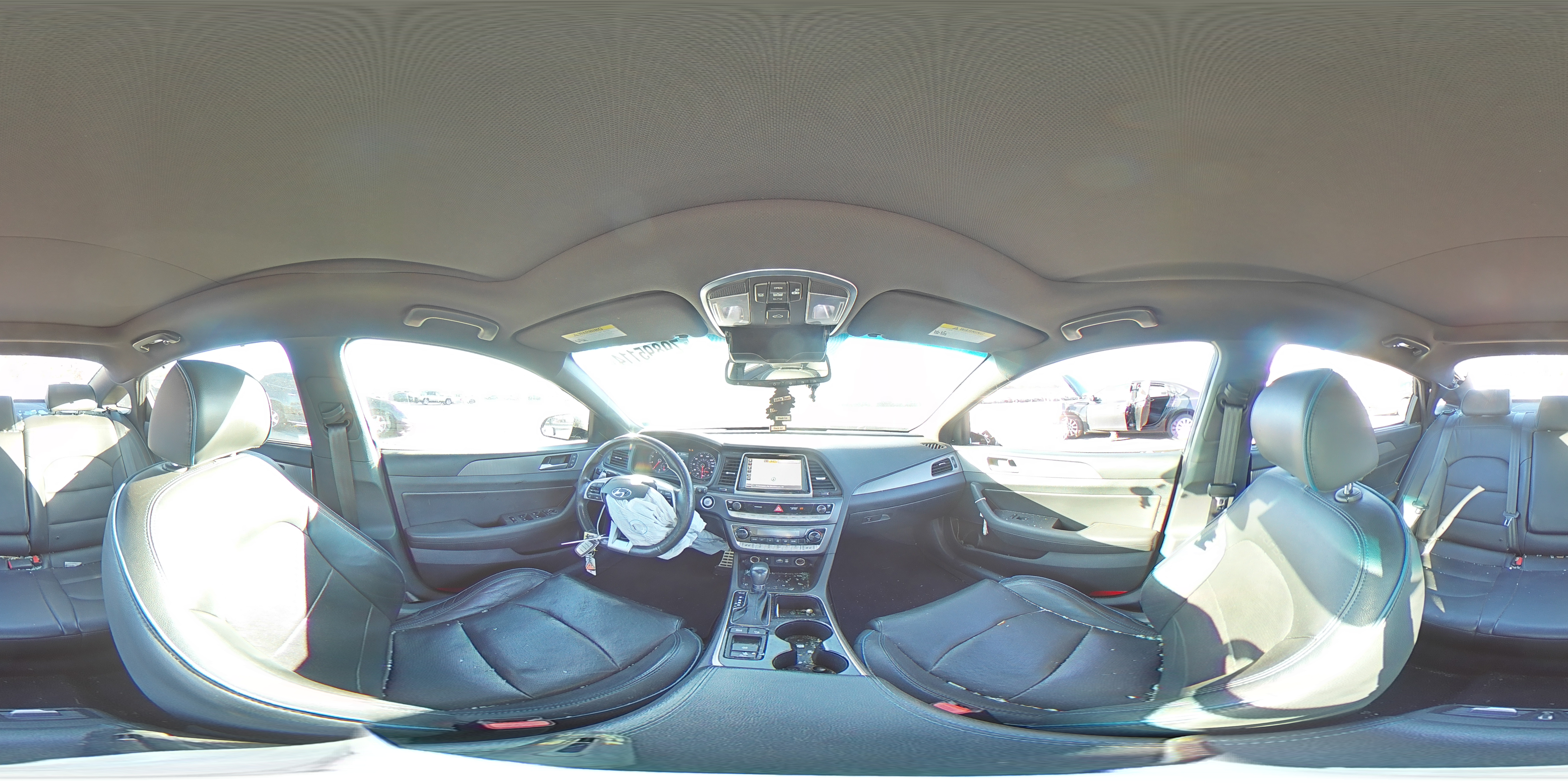 2018 Hyundai Sonata - Image 13
