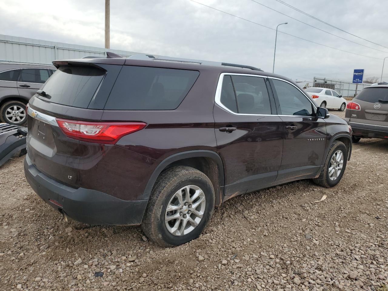 VIN 1GNEVGKW6JJ157469 2018 CHEVROLET TRAVERSE no.3