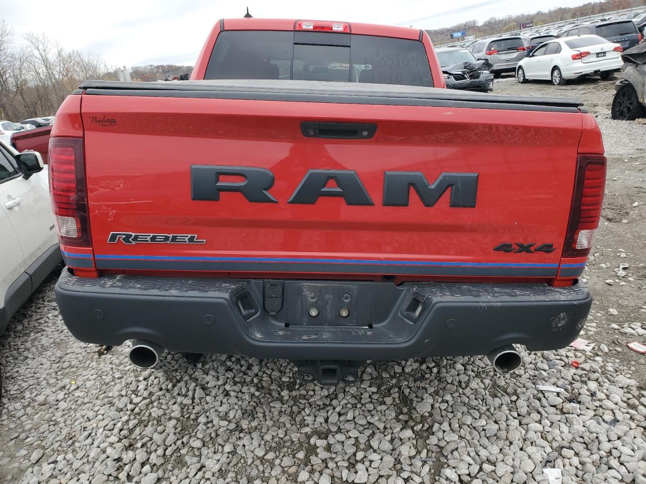 2016 RAM 1500 - Image 6