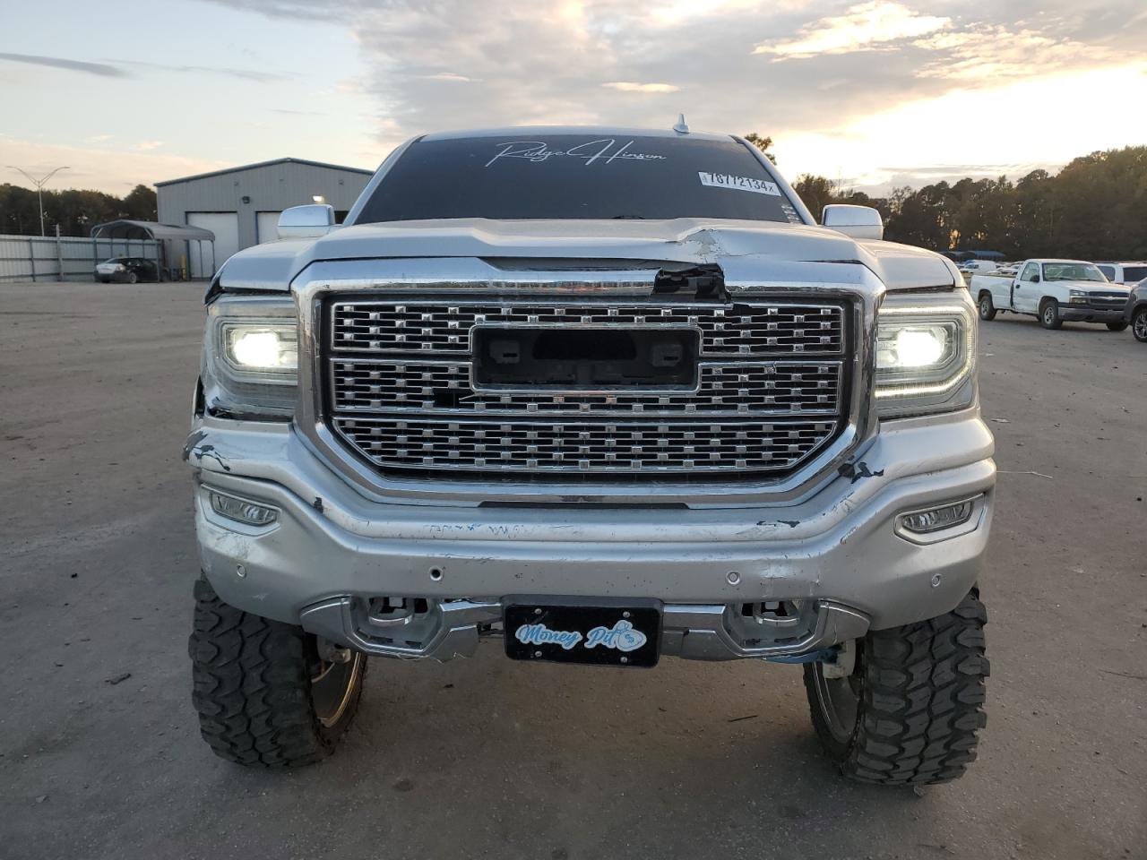 2017 GMC Sierra - Image 5