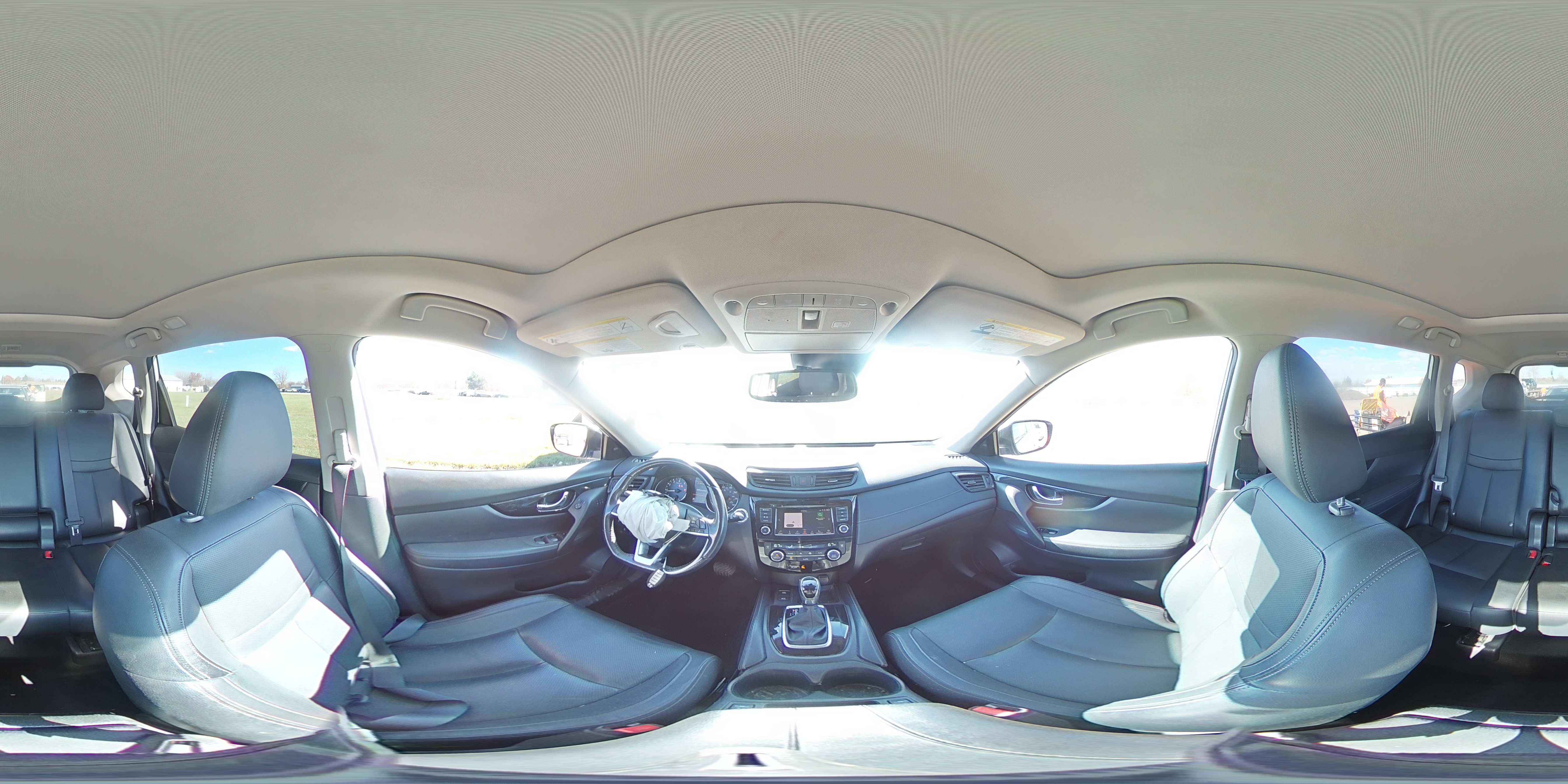 2018 Nissan Rogue - Image 13