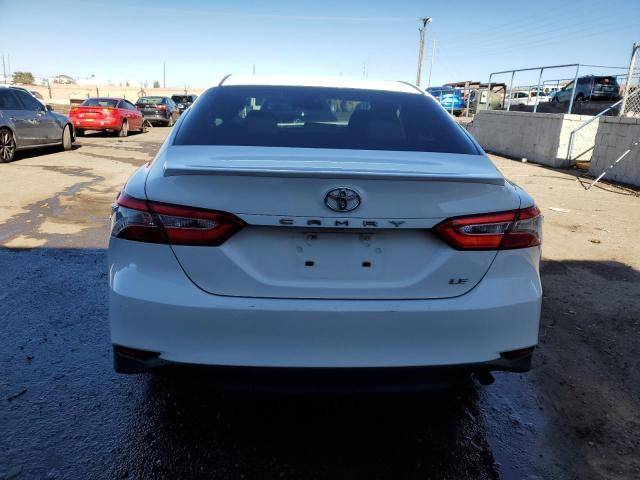  TOYOTA CAMRY 2018 Biały