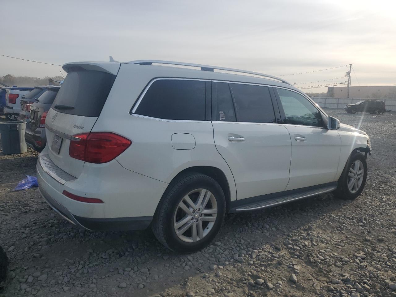 VIN 4JGDF7CE4DA184628 2013 MERCEDES-BENZ GL-CLASS no.3