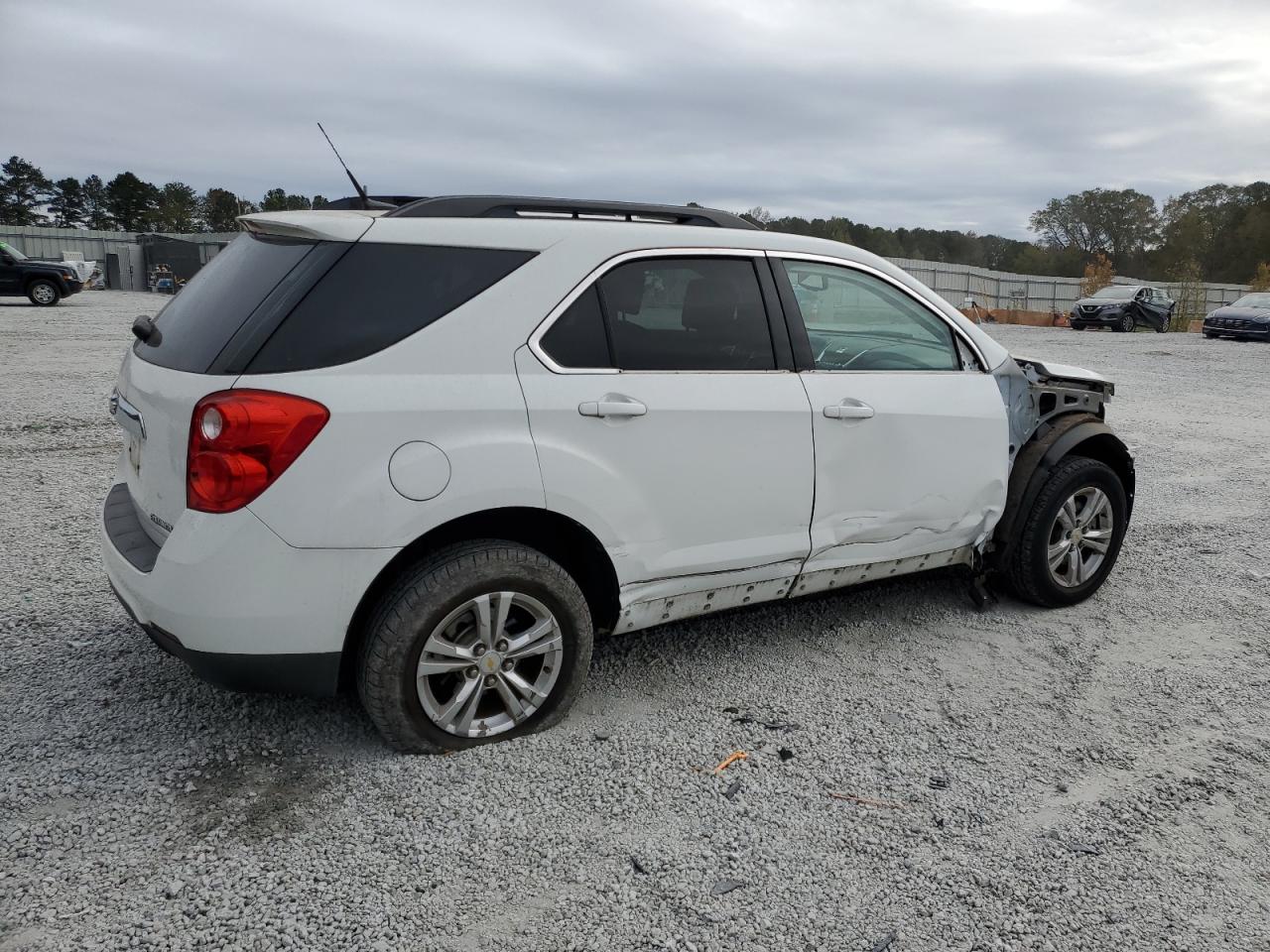 2011 Chevrolet Equinox - Image 3