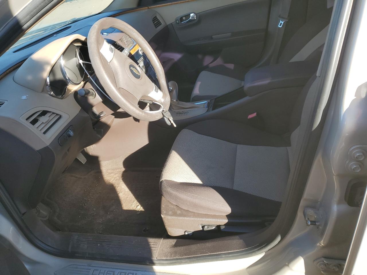 2010 Chevrolet Malibu - Image 7