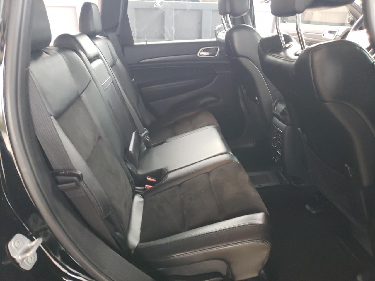 2019 Jeep Grand Cherokee - Image 10
