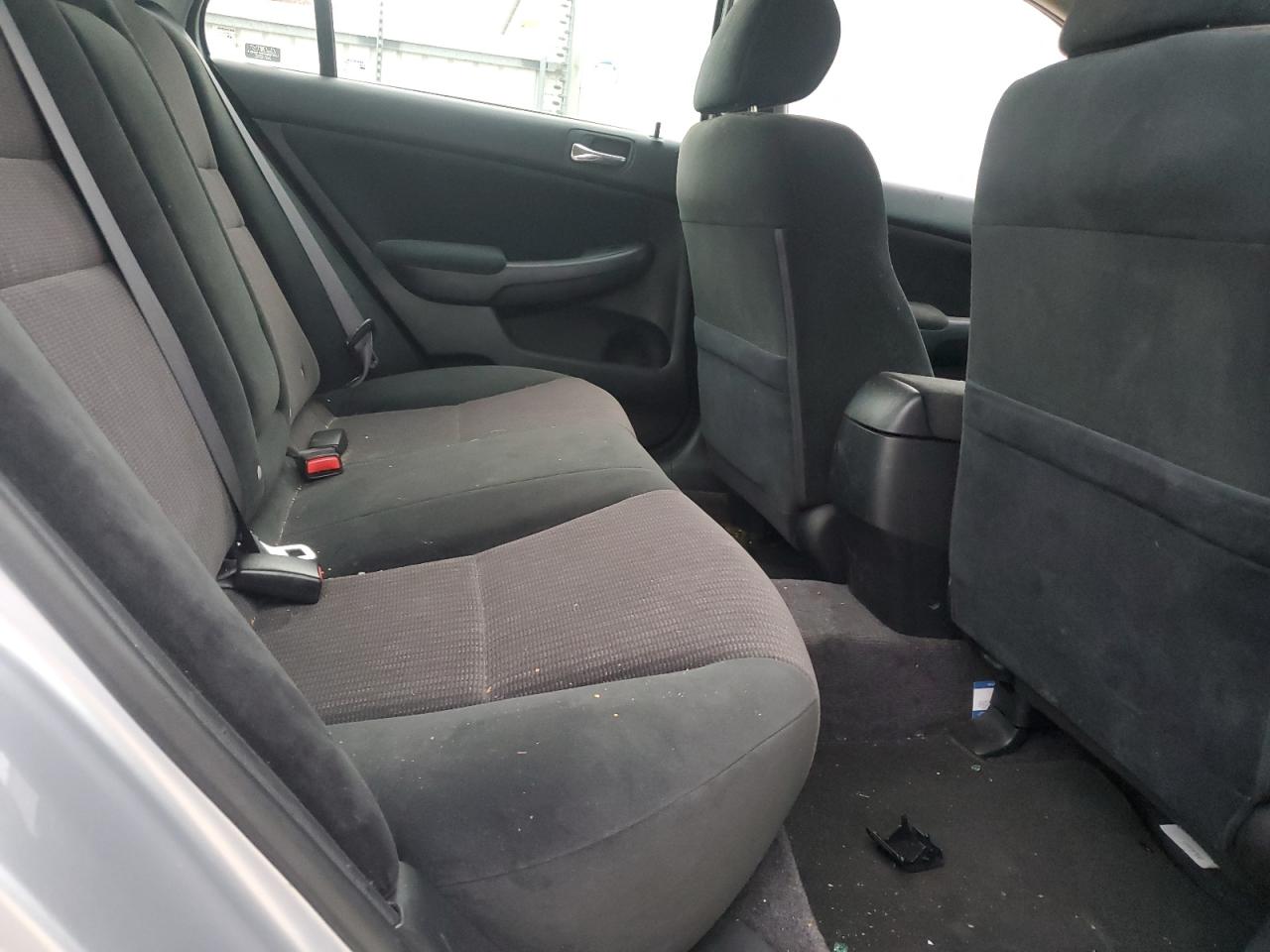 2004 Honda Accord - Image 10