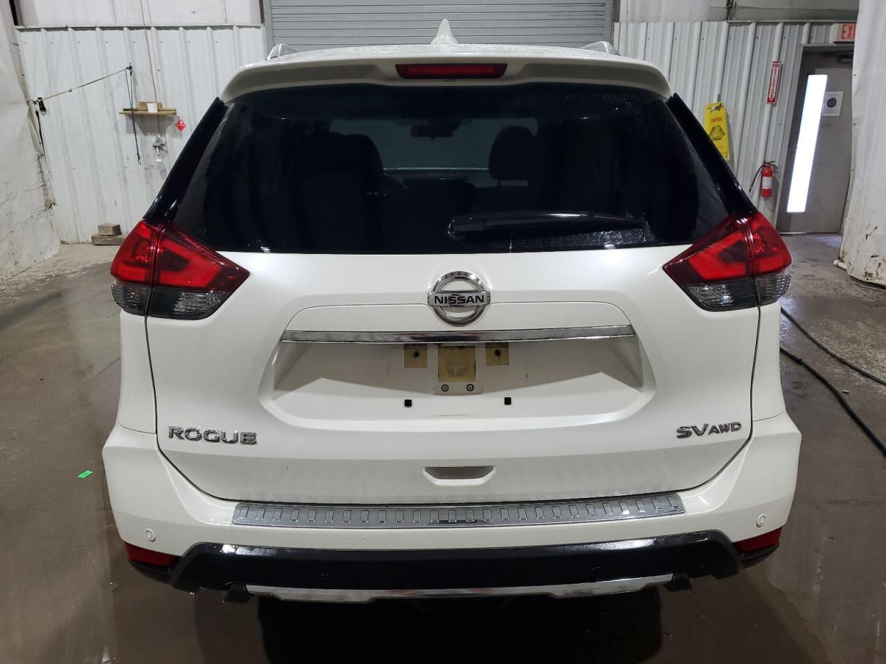 2020 Nissan Rogue S VIN: JN8AT2MV9LW120589 Lot: 80907484