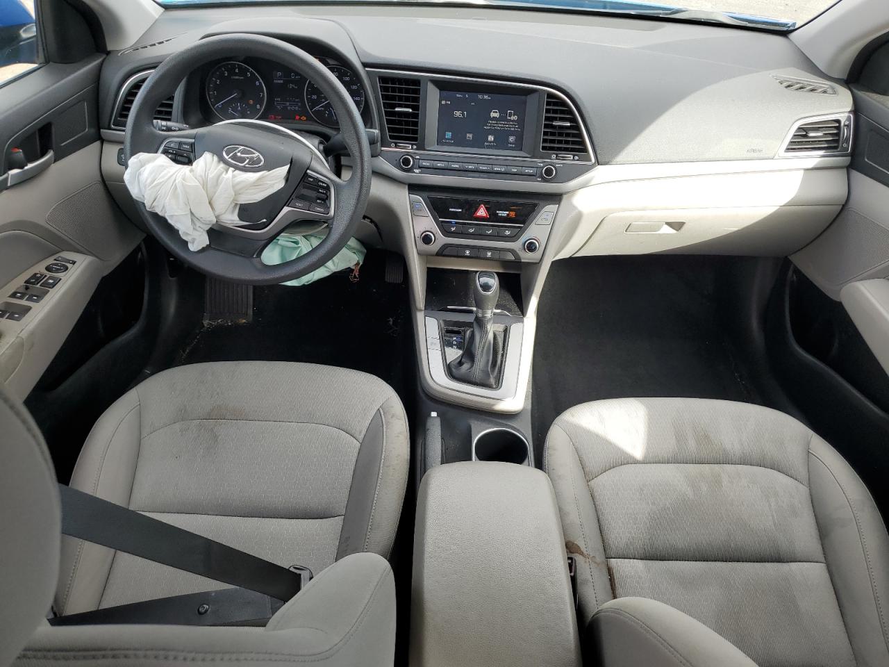 2017 Hyundai Elantra - Image 8