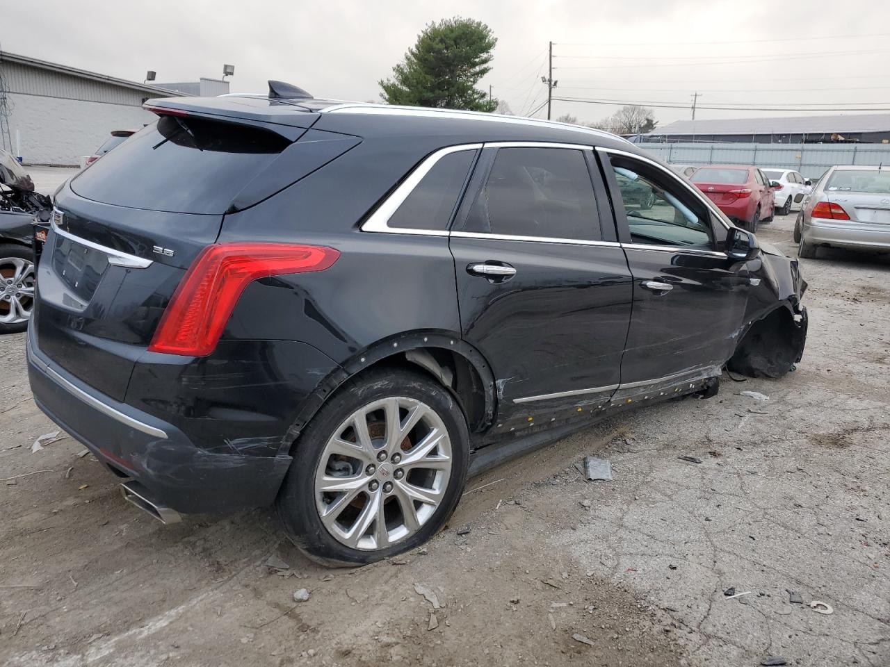 2017 Cadillac XT5 - Image 3