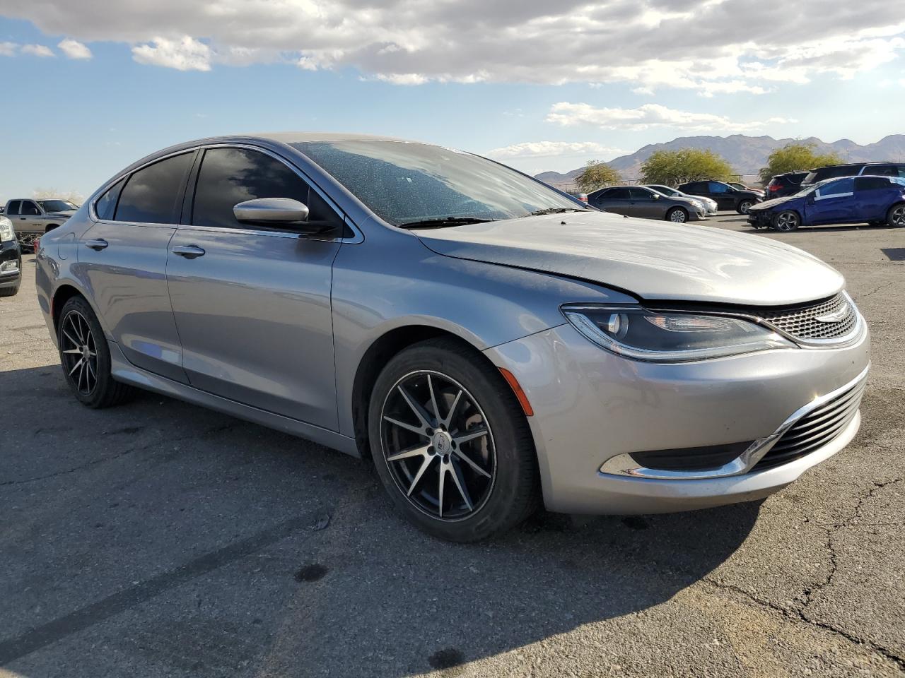 VIN 1C3CCCABXFN669396 2015 CHRYSLER 200 no.4