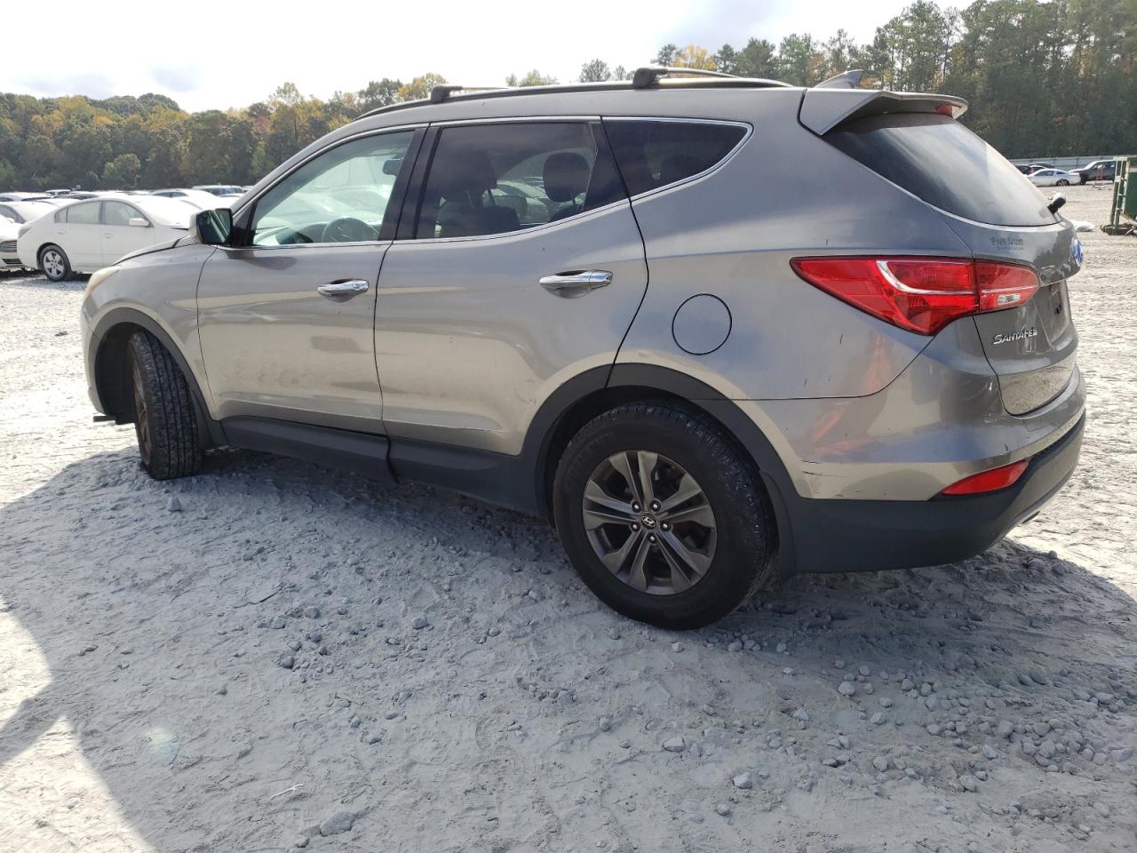 2015 Hyundai Santa Fe - Image 2