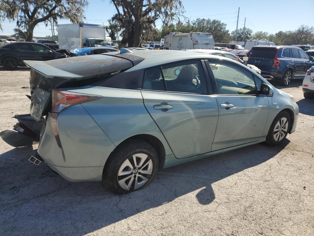 VIN JTDKARFU0G3015966 2016 TOYOTA PRIUS no.3