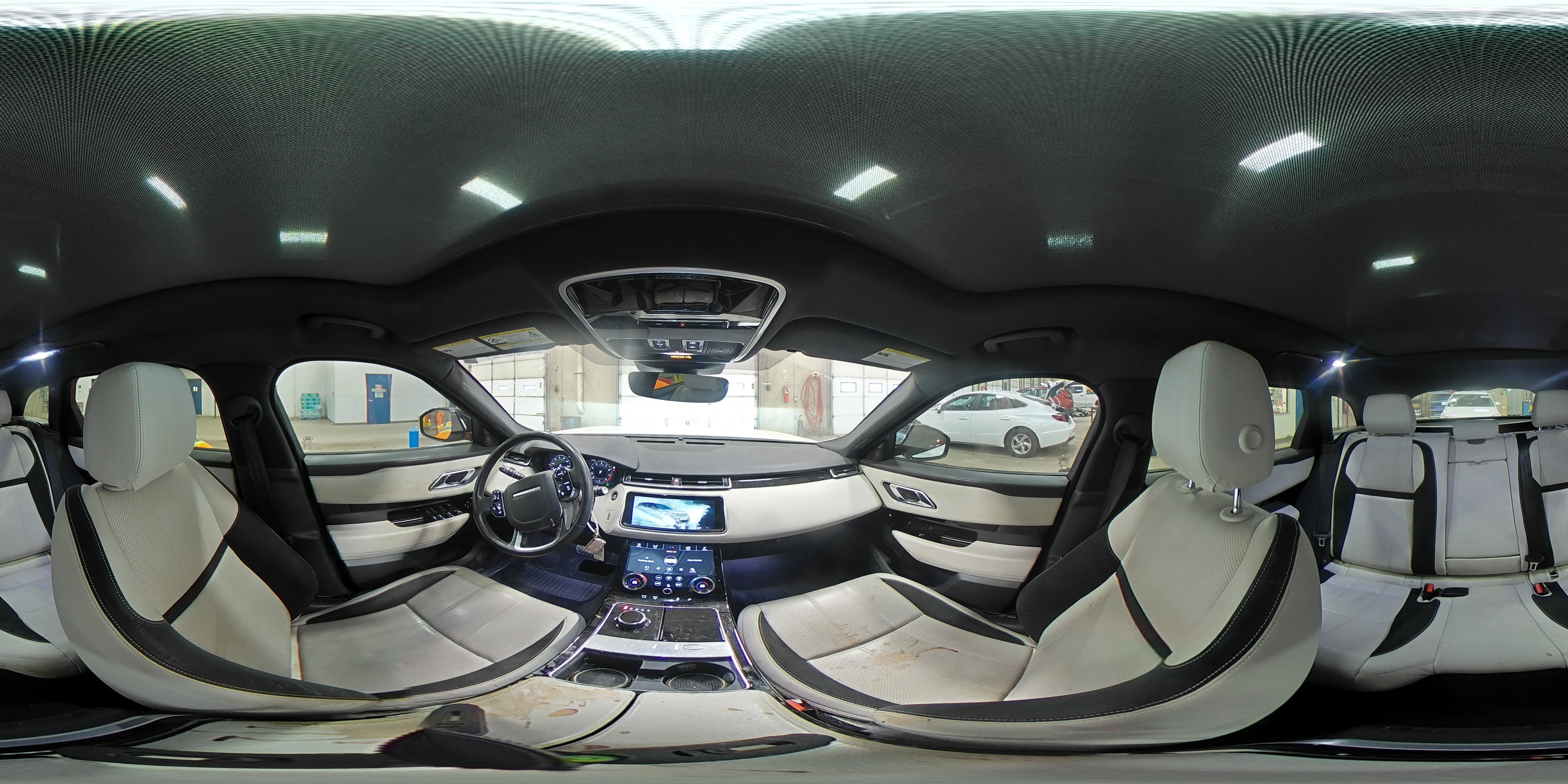 2019 Land Rover Range Rover - Image 14