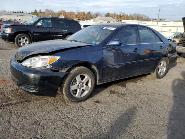 2004 Toyota Camry Le продається в Pennsburg, PA - Side