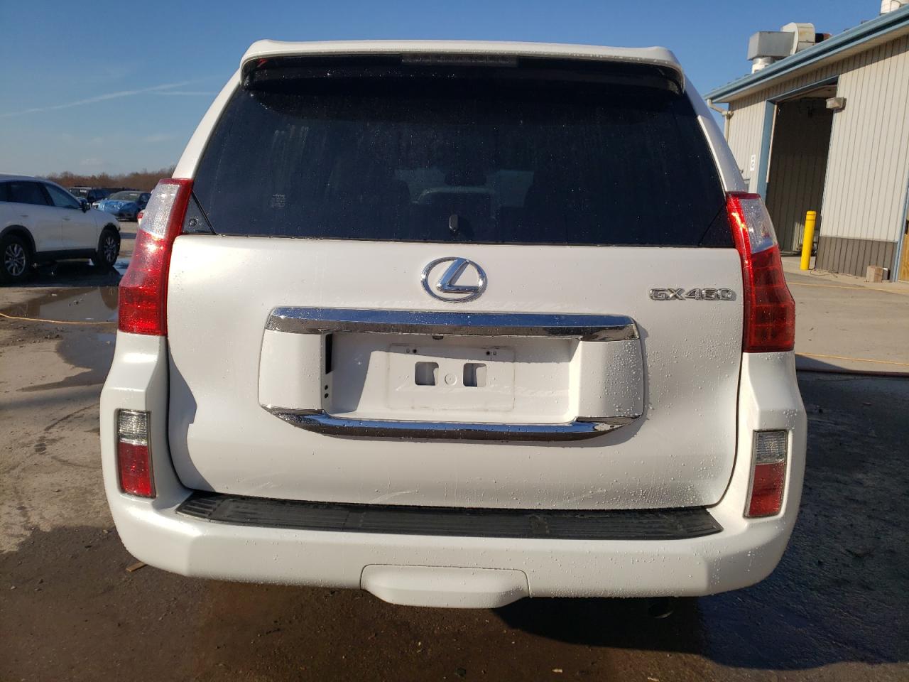2012 Lexus GX - Image 6