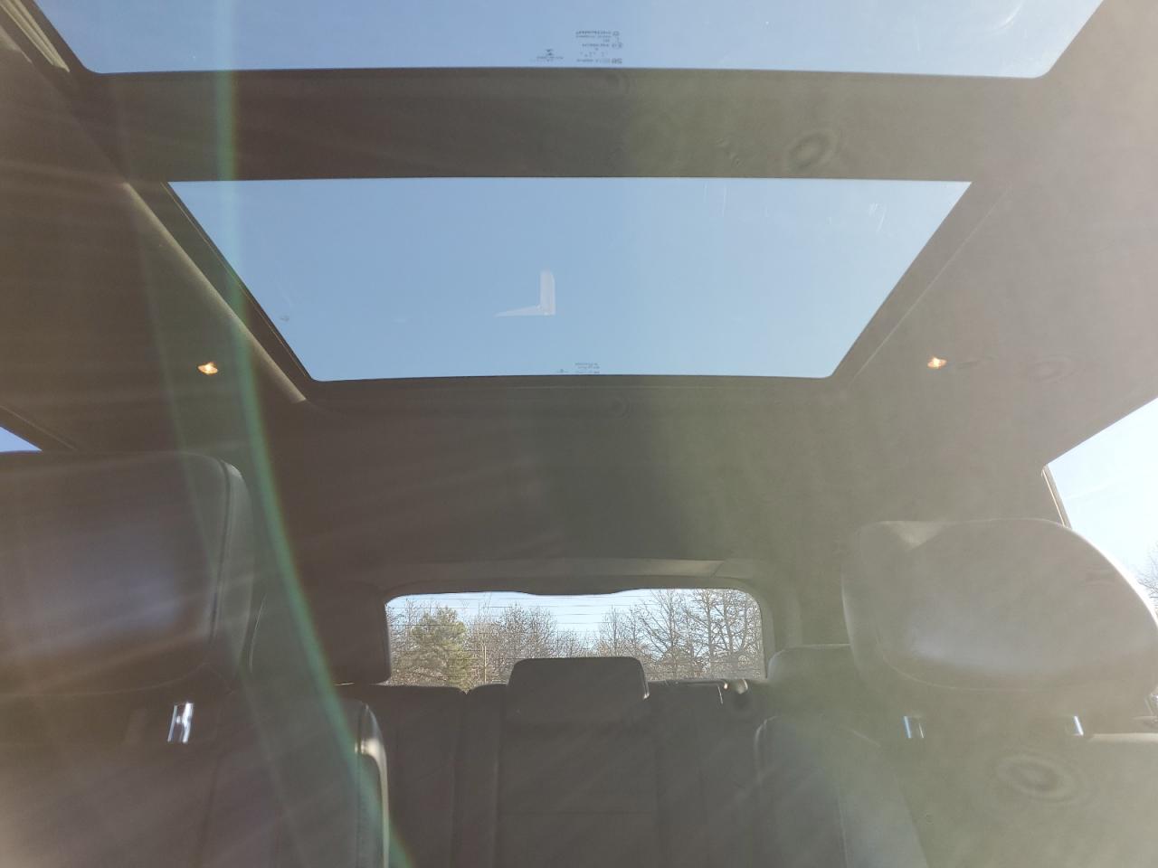 2020 Jeep Grand Cherokee - Image 10