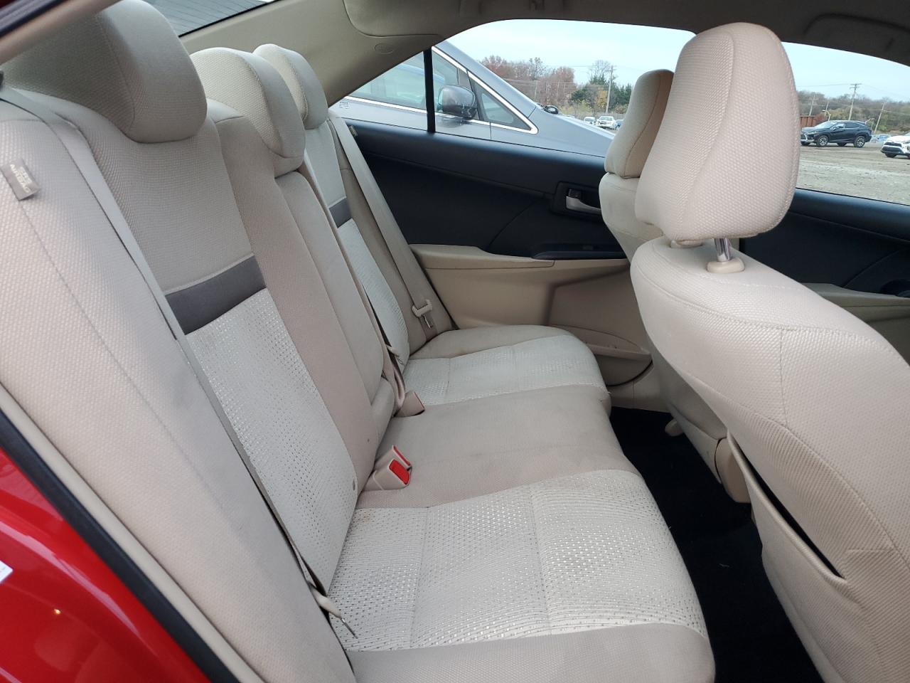2014 Toyota Camry - Image 10