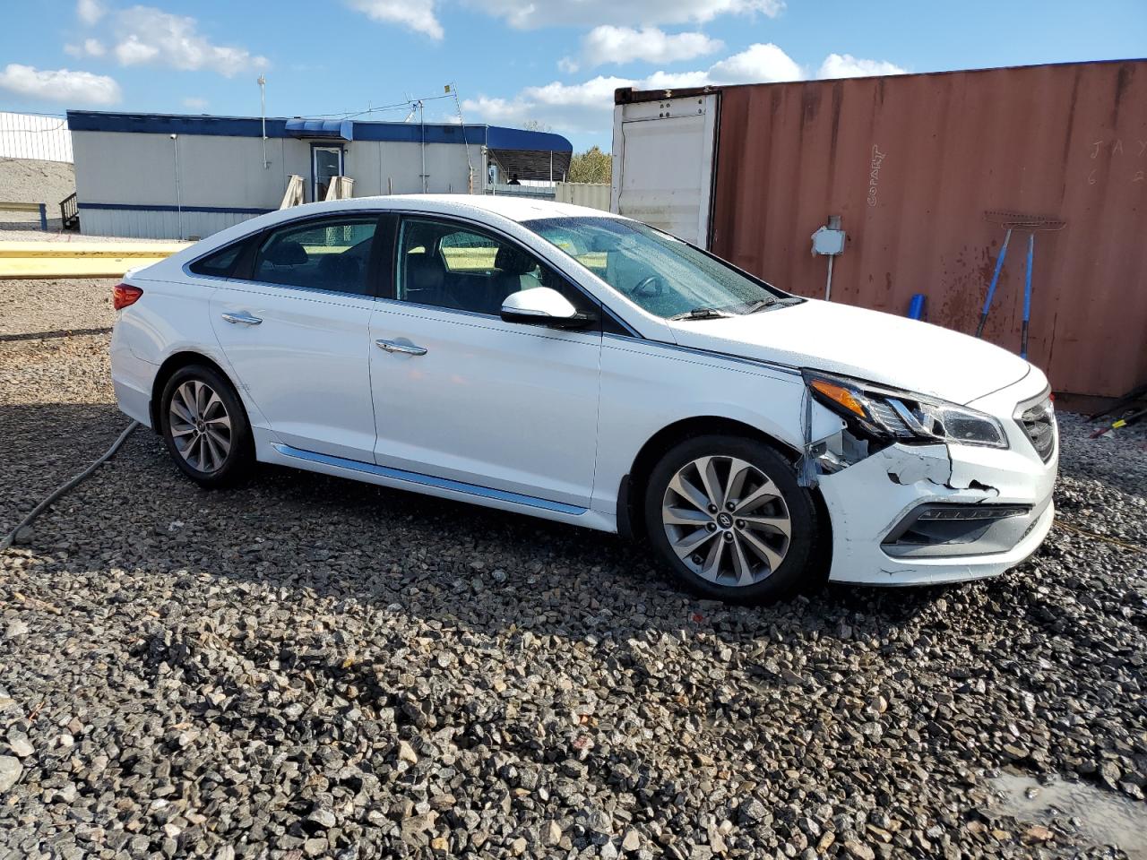 2013 Hyundai Elantra - Image 4
