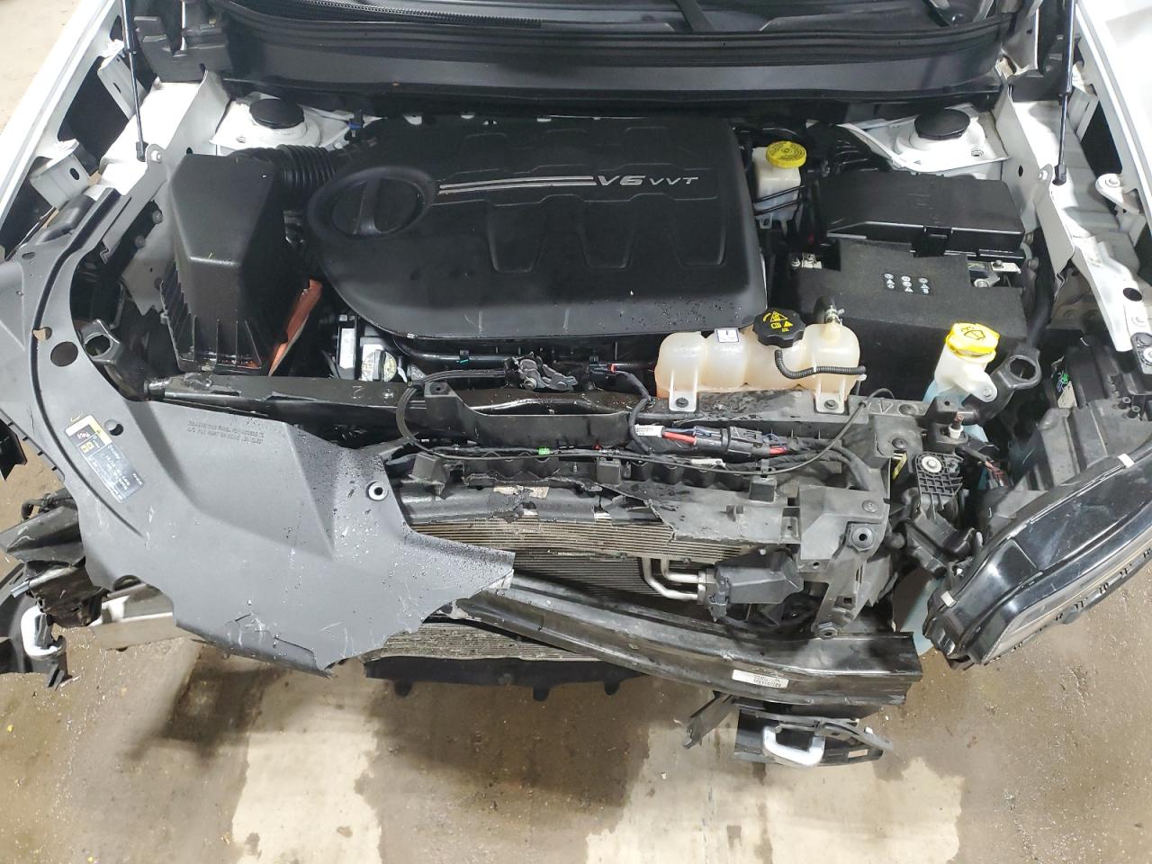 2019 Jeep Cherokee - Image 13
