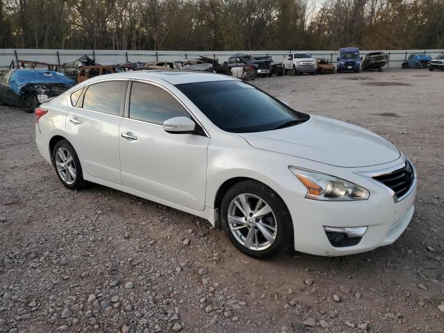 Sedans NISSAN ALTIMA 2013 White