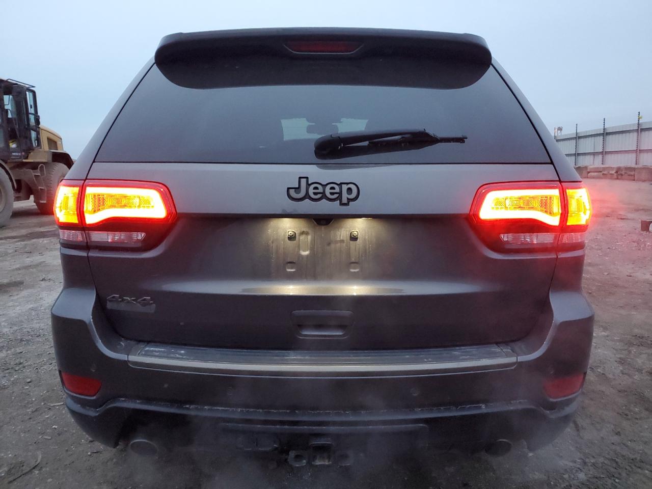 2016 Jeep Grand Cherokee - Image 6