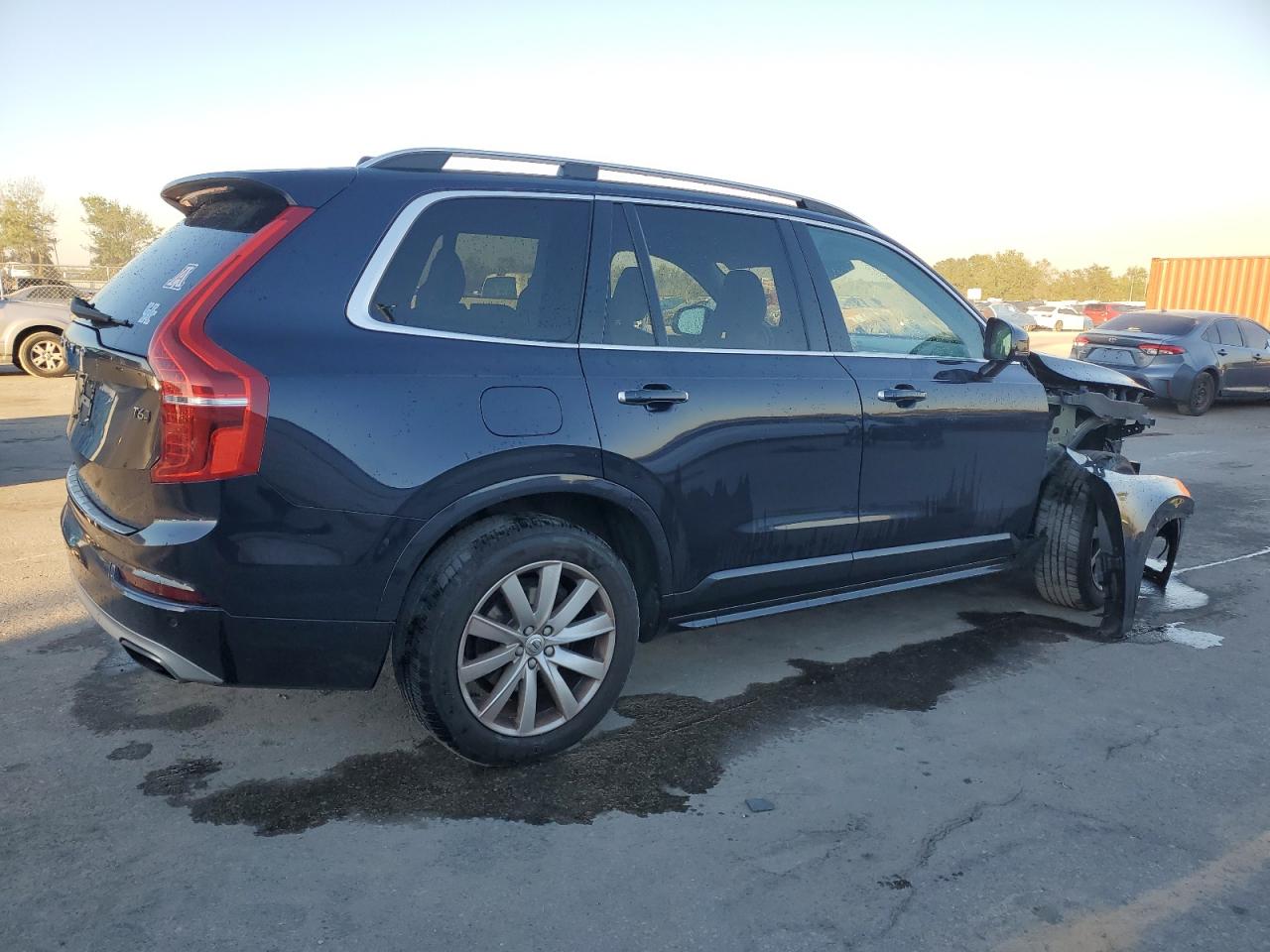 2016 Volvo Xc90 T6 VIN: YV4A22PK1G1058640 Lot: 81535054