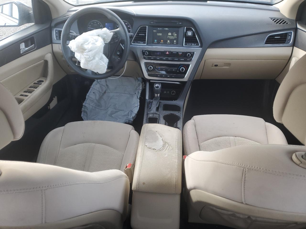 2016 Hyundai Sonata - Image 8