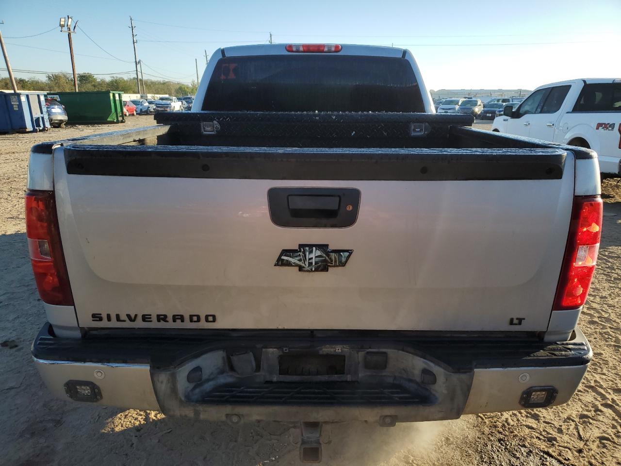 2013 Chevrolet Silverado - Image 6