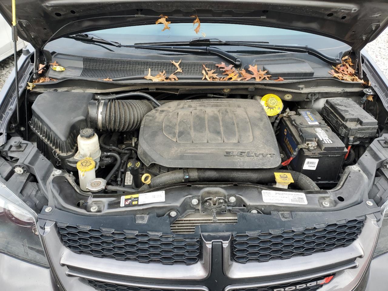 2019 Dodge Caravan - Image 12