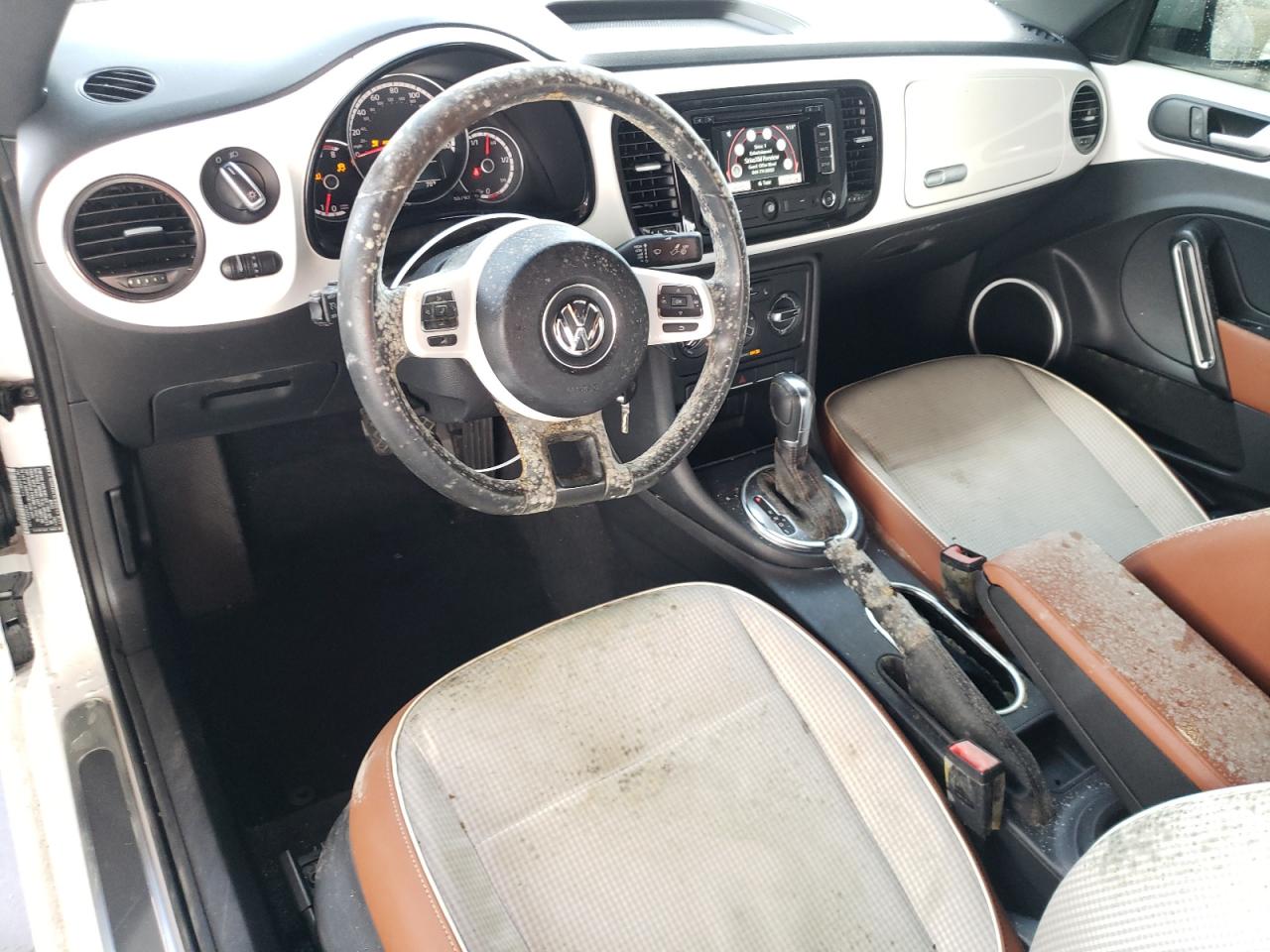 2015 Volkswagen Beetle - Image 8