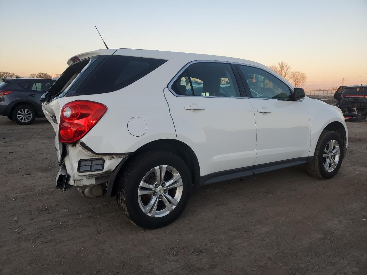 2012 Chevrolet Equinox - Image 3