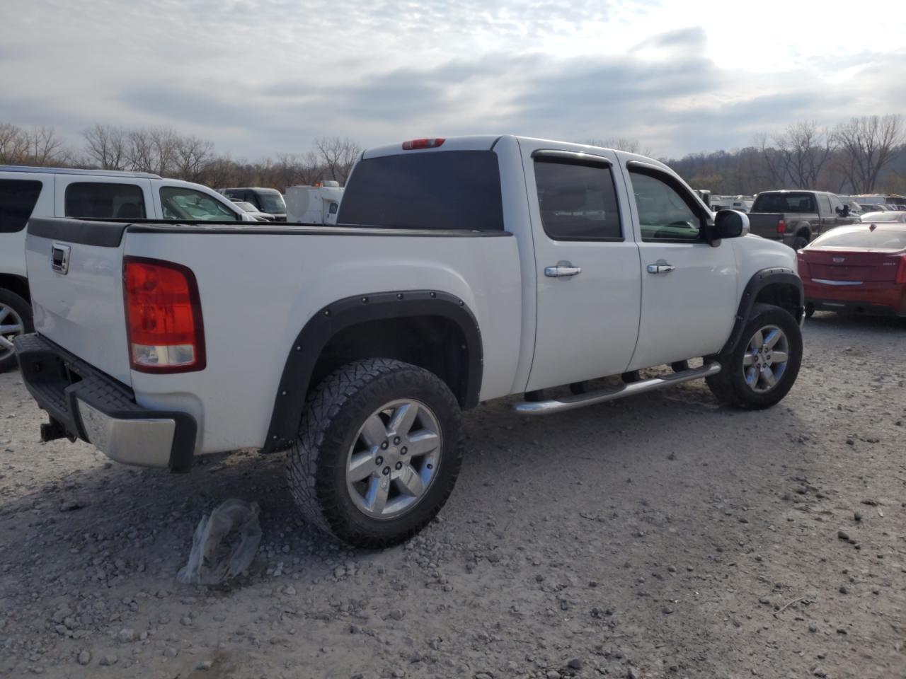 2009 GMC Sierra - Image 3