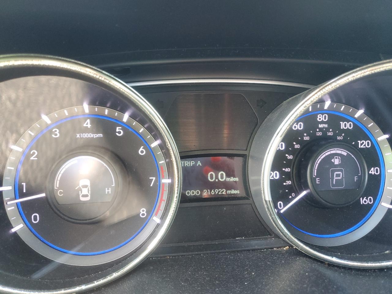 2012 Hyundai Sonata - Image 9